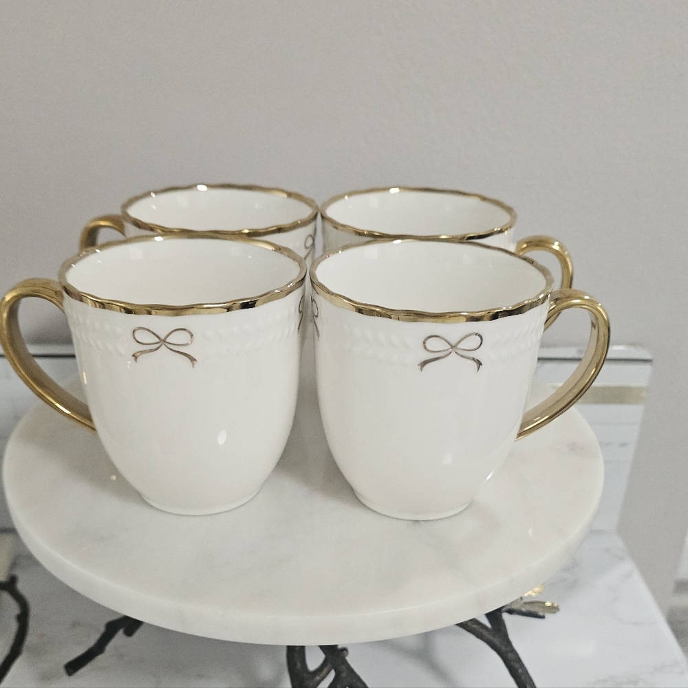 Elegant White Porcelain Mugs with Gold Trim - Set of 4